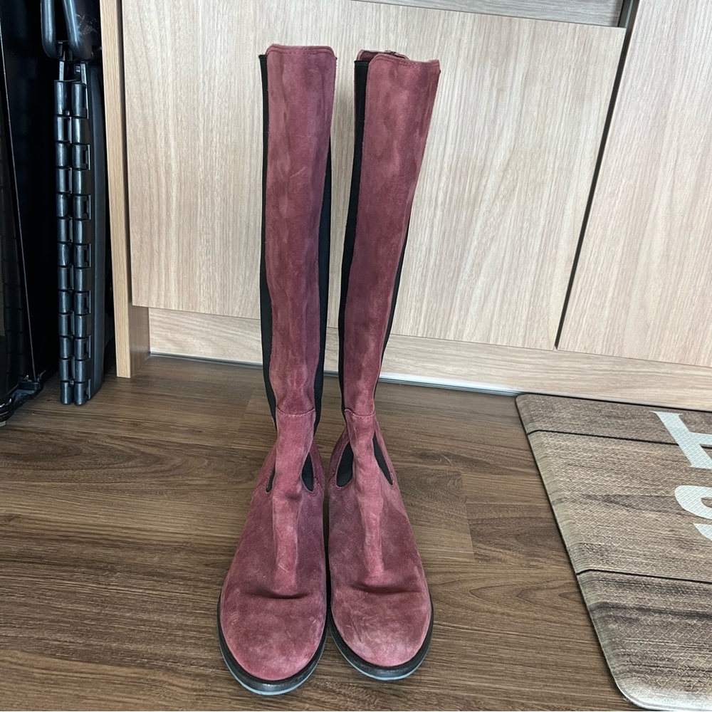 Cole Haan Chelsea Boot, Oxblood, size 6.5
